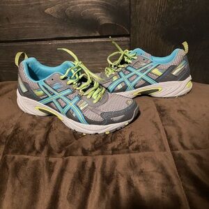 ASICS gel venture brand, size 7,Gray and Blue Women's Running Shoes, green laces